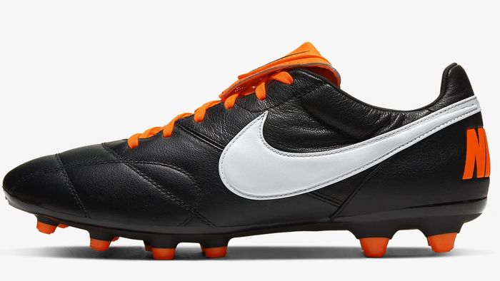 Футбольные бутсы Nike PREMIER II FG